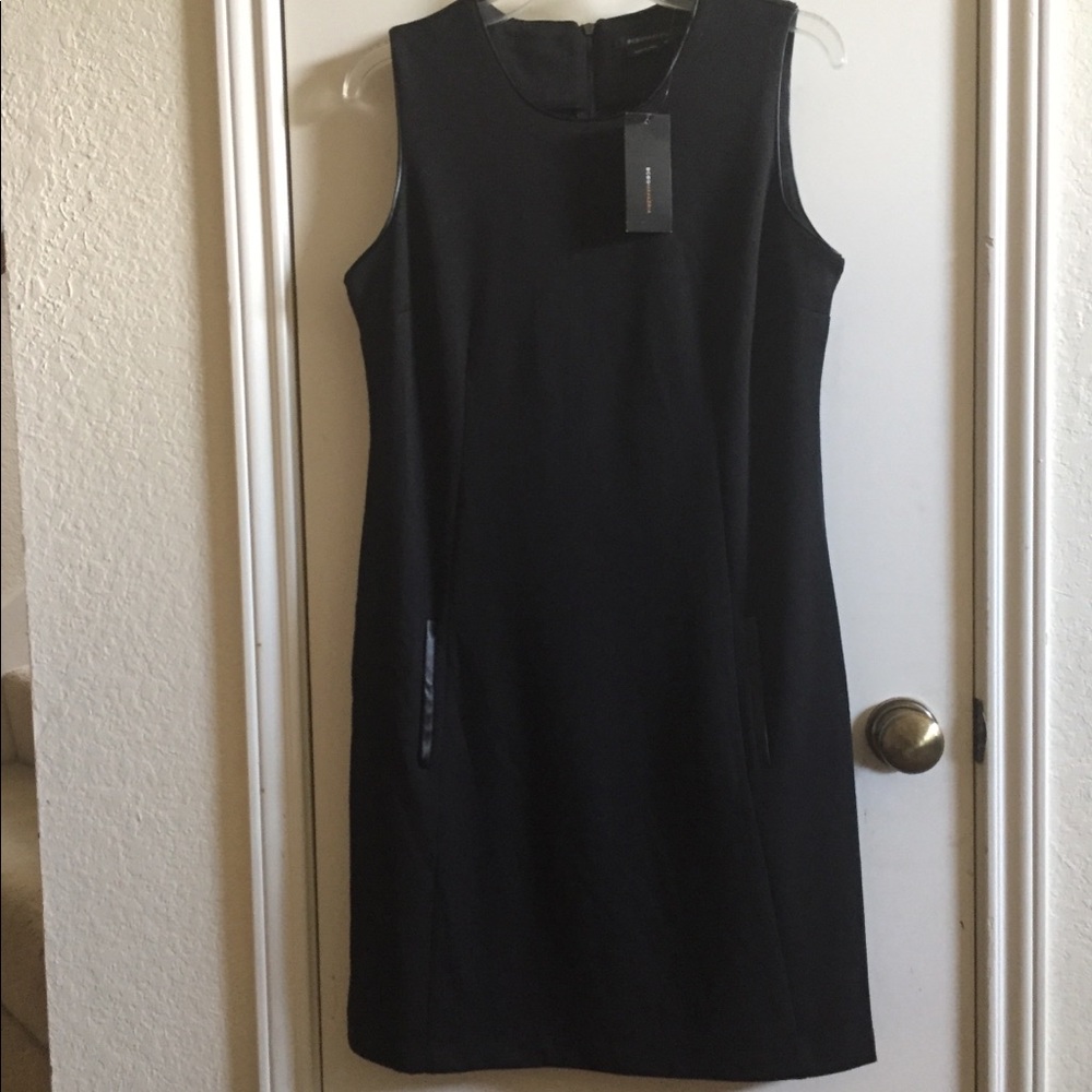 NWT BCBG MAXAZRIA dress, size M.